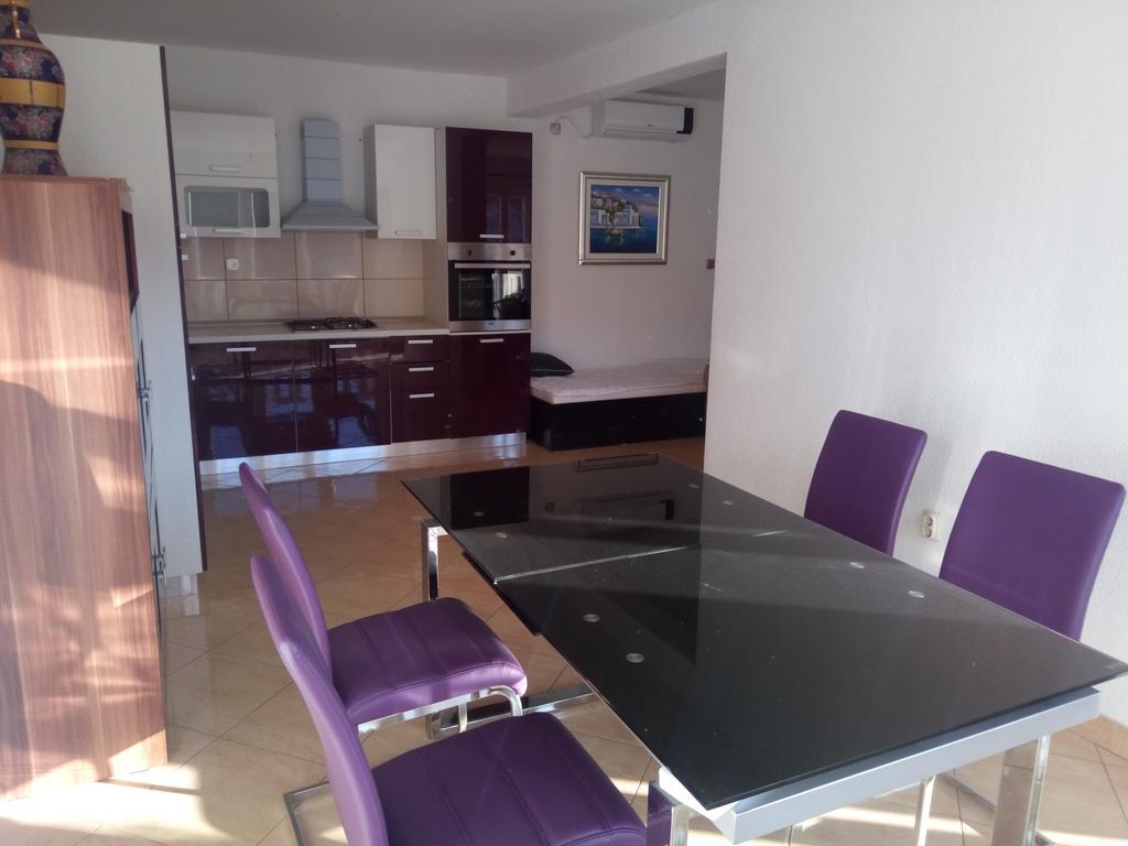 Apartments Nikola 푸치스차 외부 사진