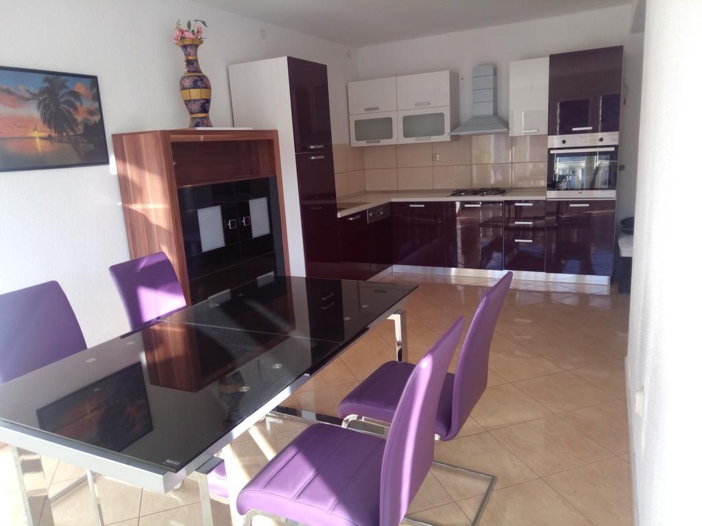 Apartments Nikola 푸치스차 외부 사진